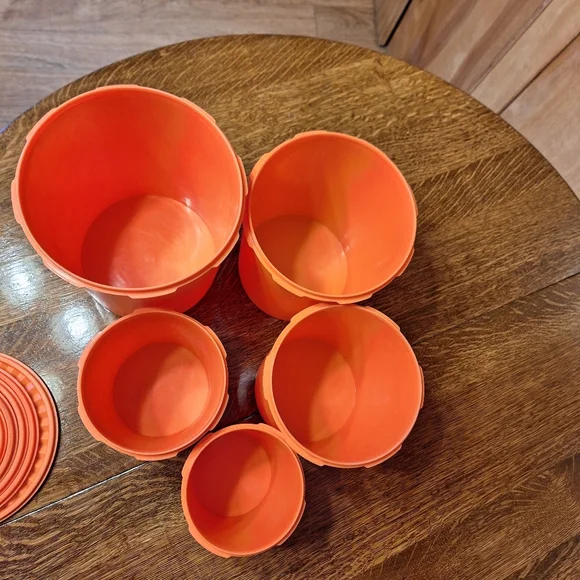 Vintage 1970s "Servalier Nesting Canisters" In Harvest Orange 5 In Set - Picture 5 of 16